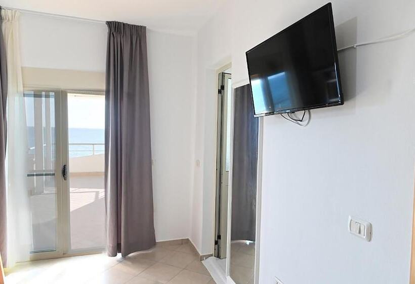 بنسيون Vila Oxinn