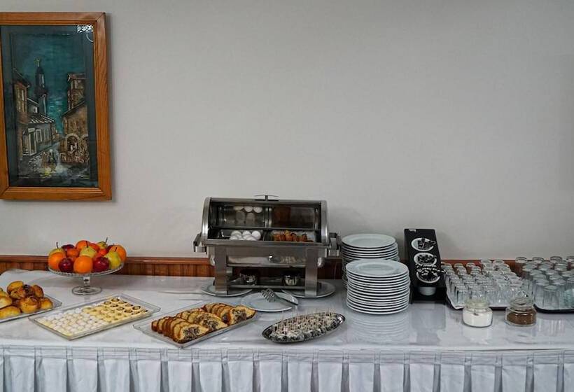 تختخواب و صبحانه Atlas Otel