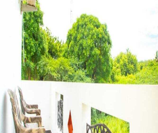 تختخواب و صبحانه Rainbow Residency Ecr