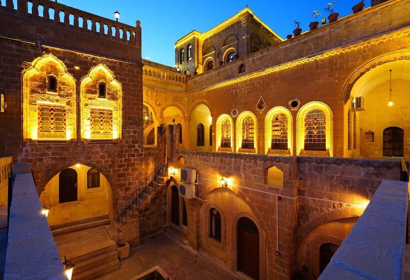تختخواب و صبحانه Ulubey Konagi