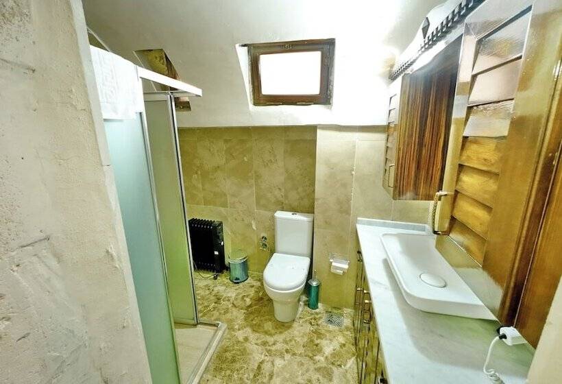 تختخواب و صبحانه Ulubey Konagi