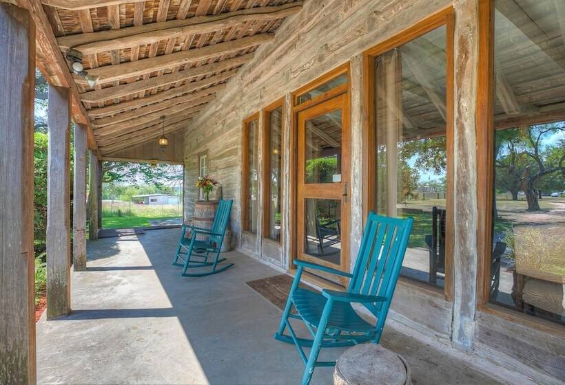 Historic Log Cabin Retreat Near Town On 5 Acres!
