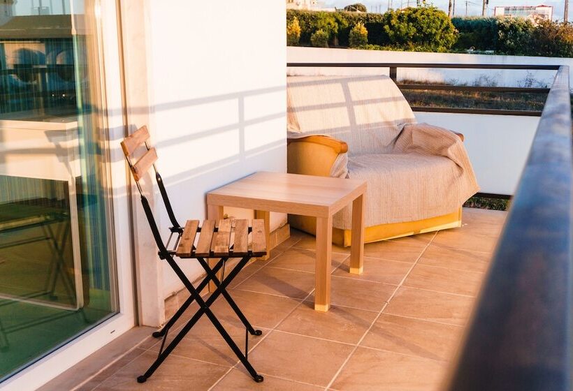 Hospedium República Surf House Hostel