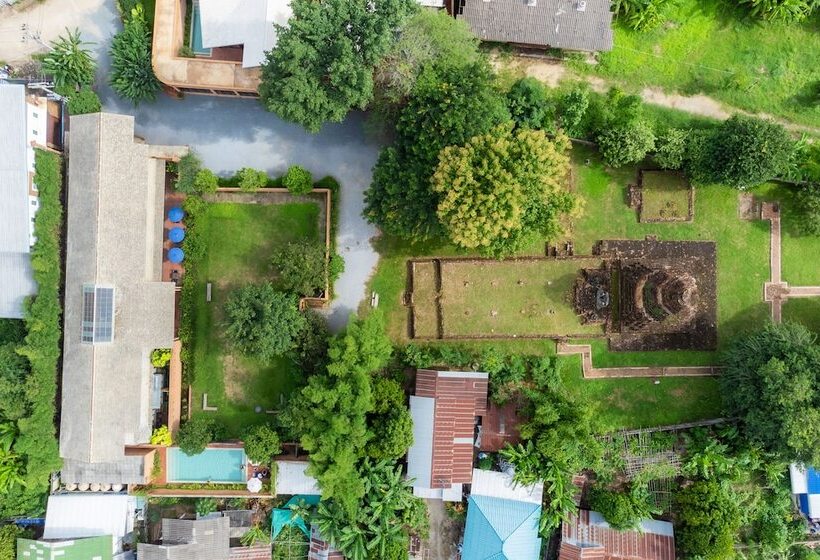 هتل Athita The Hidden Court Chiang Saen