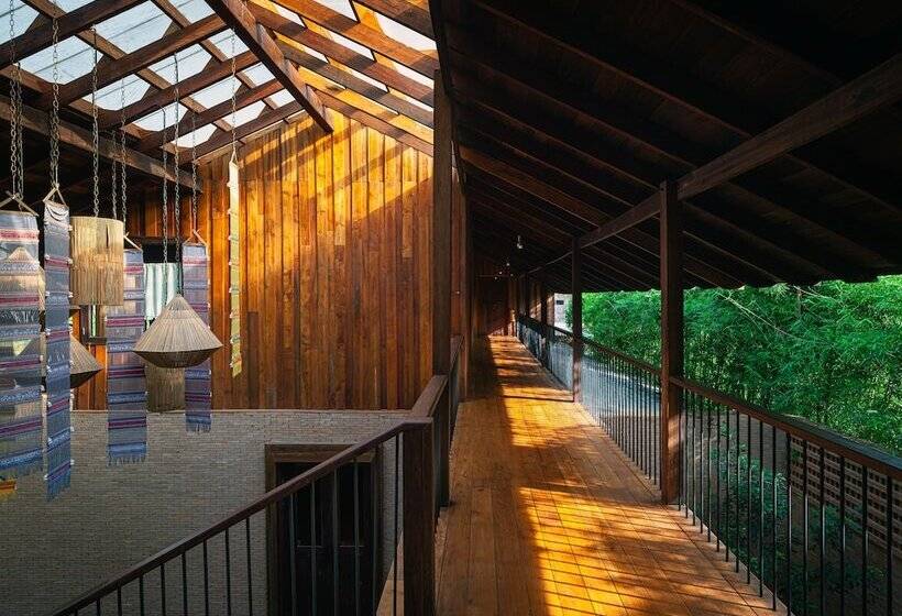 هتل Athita The Hidden Court Chiang Saen