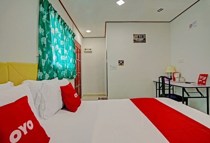 هتل Capital O 90423 Teratai Chalet