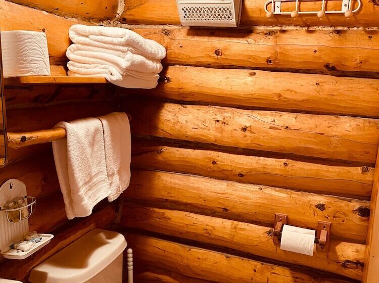 בית מלון כפרי Carlo Creek Cabins