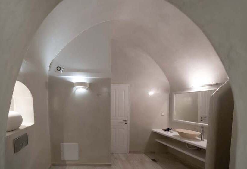 هتل Elia Cave Suites