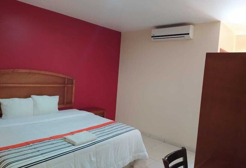 فندق Express Inn Juchitan