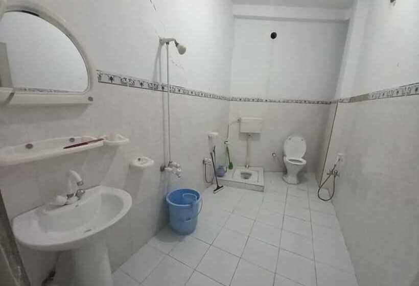 هتل Fr Darya E Swat