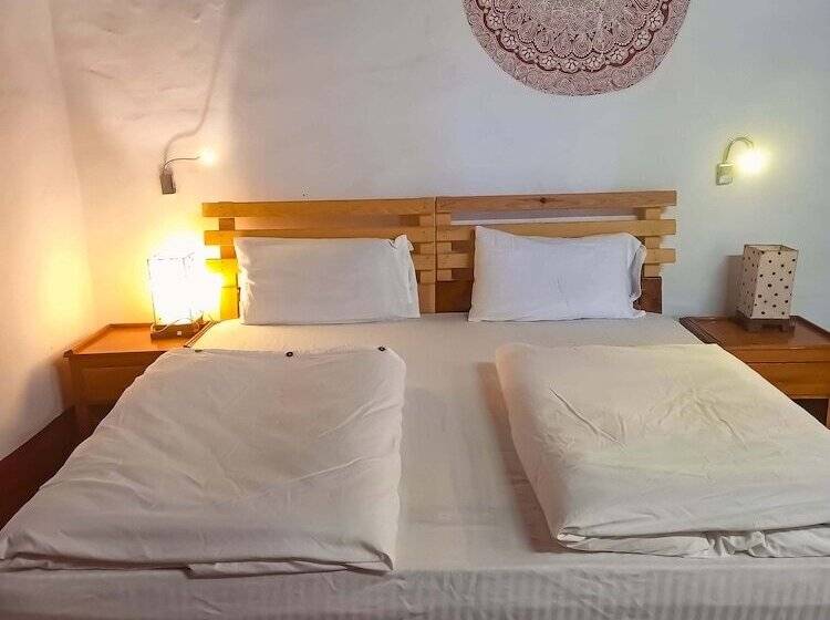 בית מלון כפרי Himalayan Village Sonapani