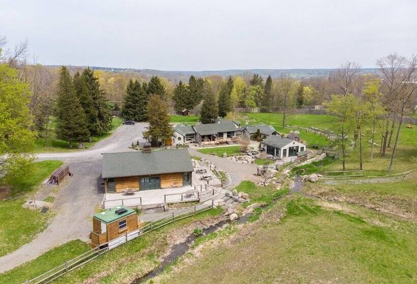 هتل New Park Event Venue & Suites
