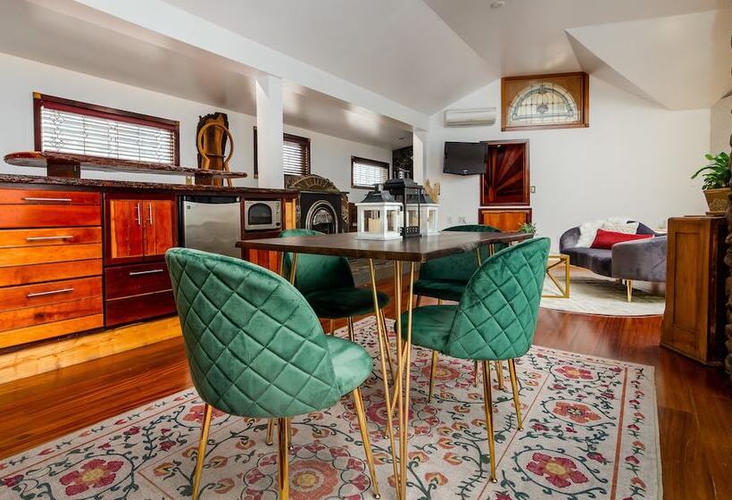 هتل New Park Event Venue & Suites