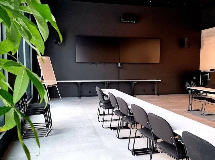 בית מלון כפרי Ringstad Resort