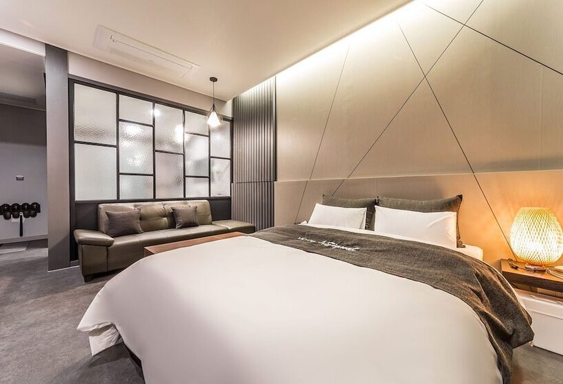 Motel Hwaseong Signal