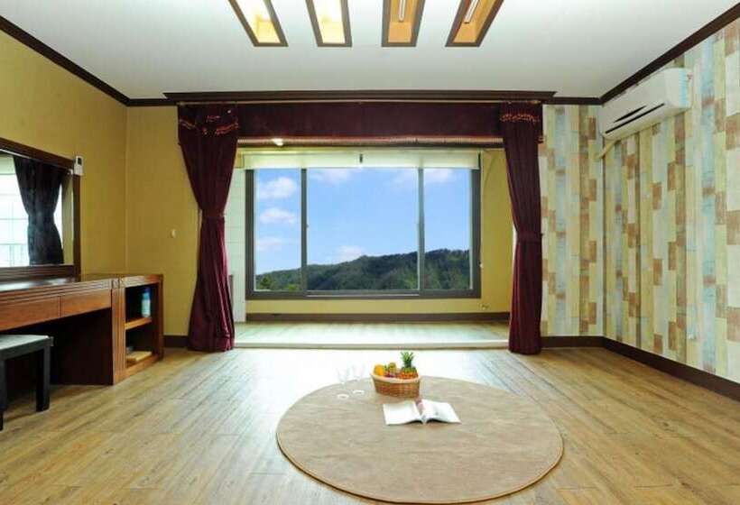 Muju Sopung Pension