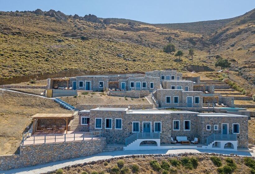 Nisides Suites