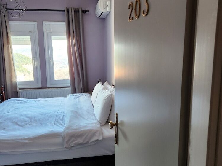 پانسیون Guesthouse Monopati   ξενώνας μονοπάτι