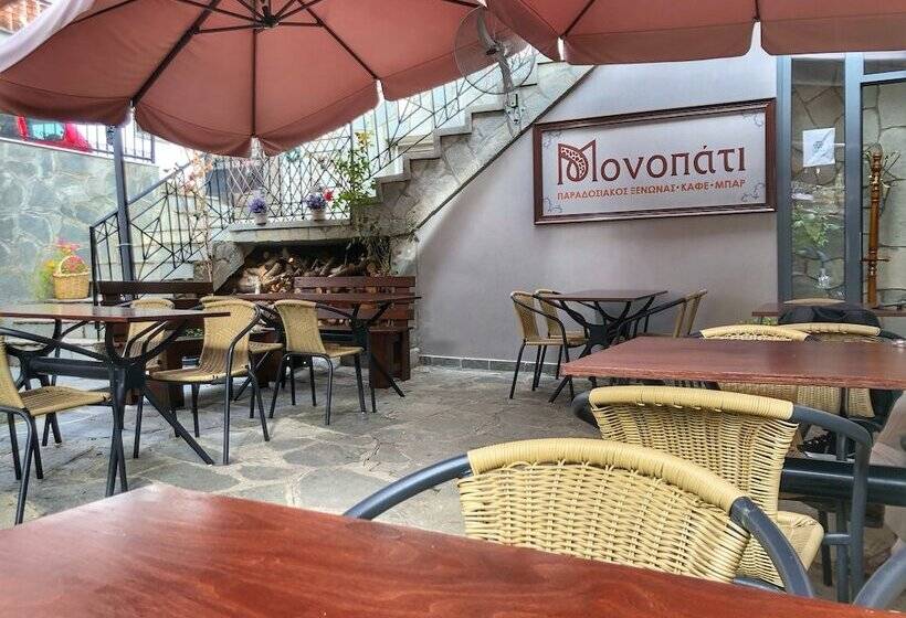 پانسیون Guesthouse Monopati   ξενώνας μονοπάτι