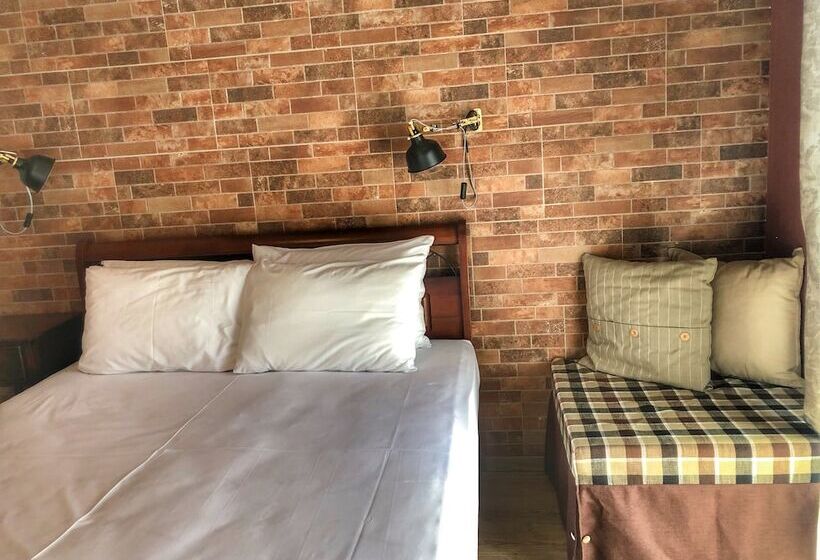 پانسیون Guesthouse Monopati   ξενώνας μονοπάτι
