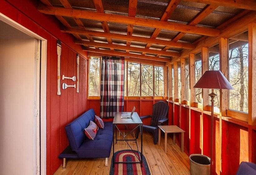 Sasquatch Cabin
