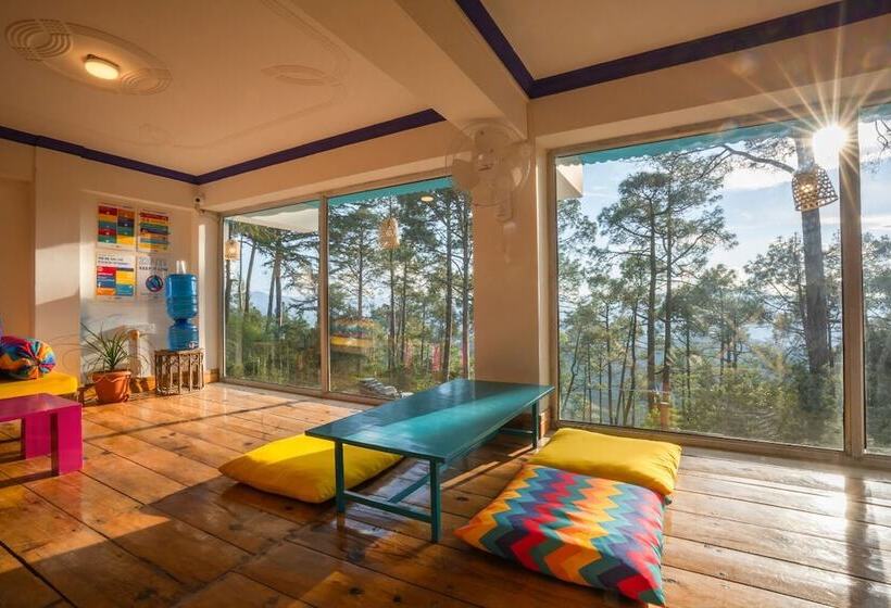 הוסטל Gostops Kasar Devi