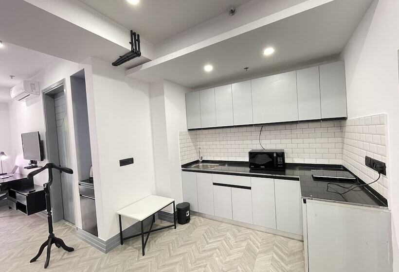 Bedchambers Serviced Apartment Mg Road