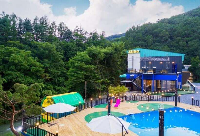 Gapyeong 4u Poolvilla & Spa Pension