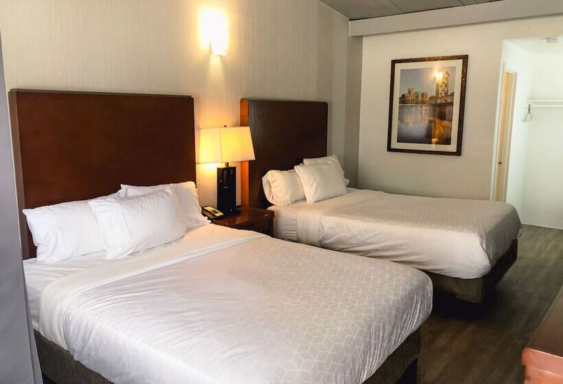هتل Super 8 By Wyndham San Jose Airport