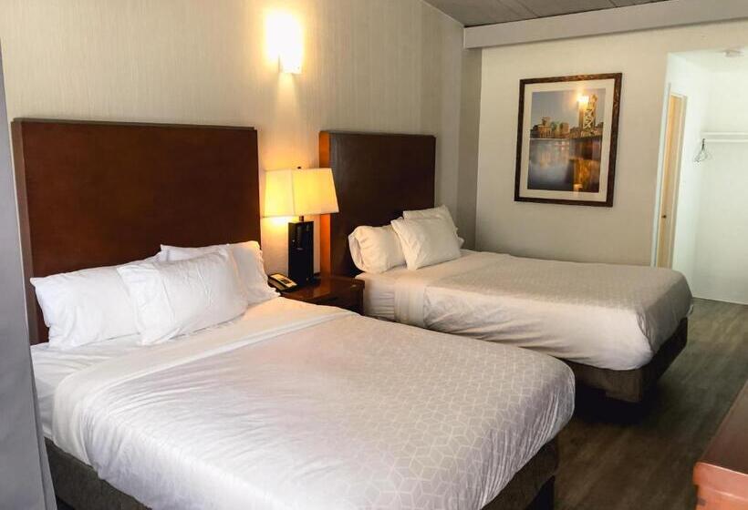 هتل Super 8 By Wyndham San Jose Airport