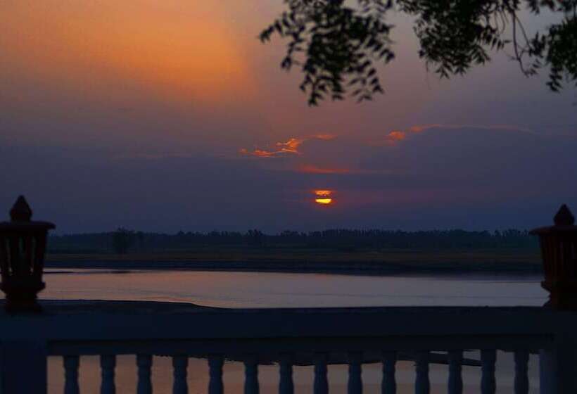 ホテル Ganga Village Resort
