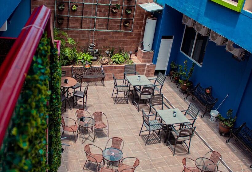 فندق Hostal Quinta Real Del Valle