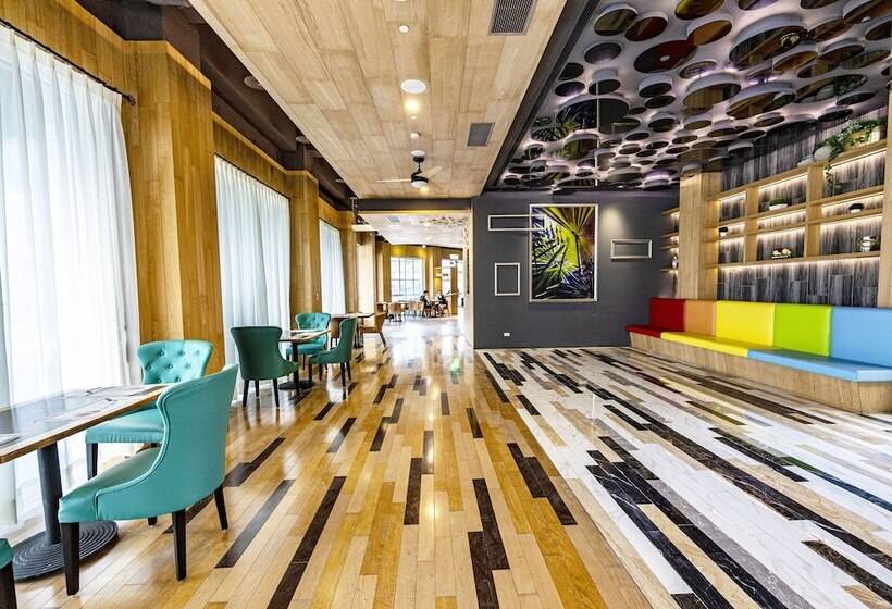 هتل Kenting Long Beach