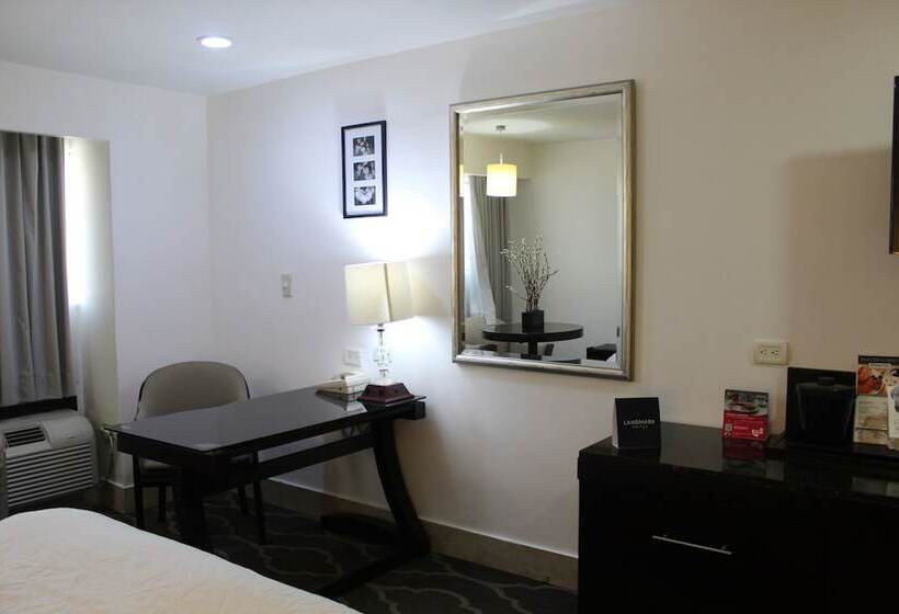 هتل Wyndham Garden Los Mochis Plaza Inn