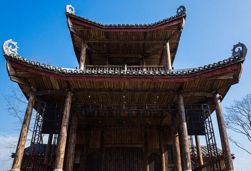Отель Leisure Tourism Resort Narada Guilin