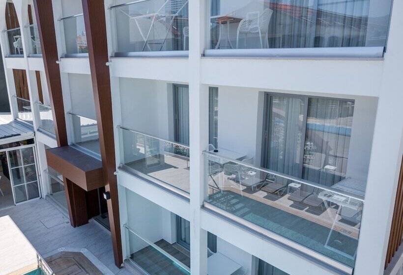 هتل Princess Kinli Suites