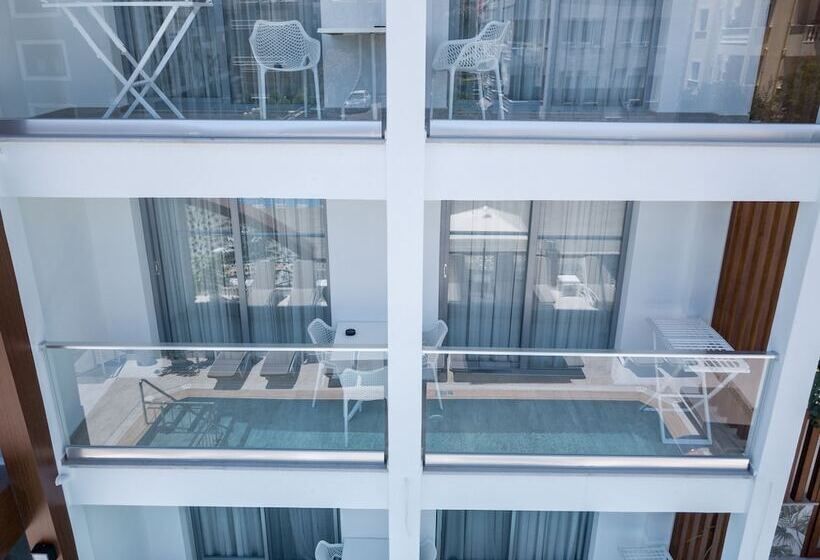 هتل Princess Kinli Suites