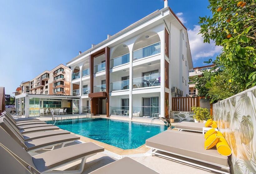 هتل Princess Kinli Suites