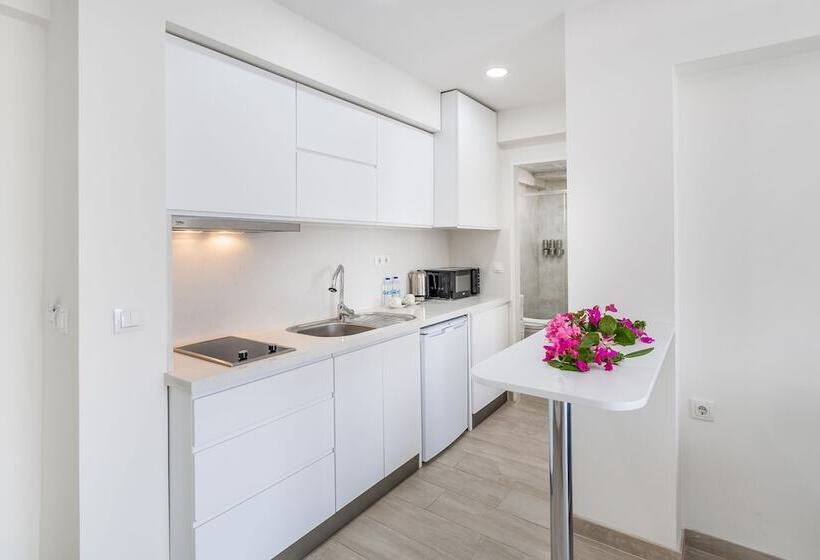 هتل Princess Kinli Suites