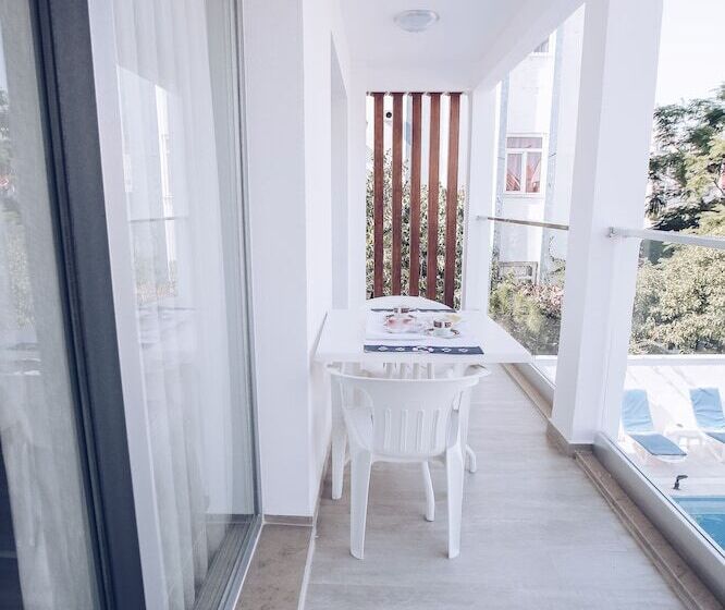 هتل Princess Kinli Suites