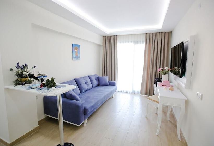 هتل Princess Kinli Suites