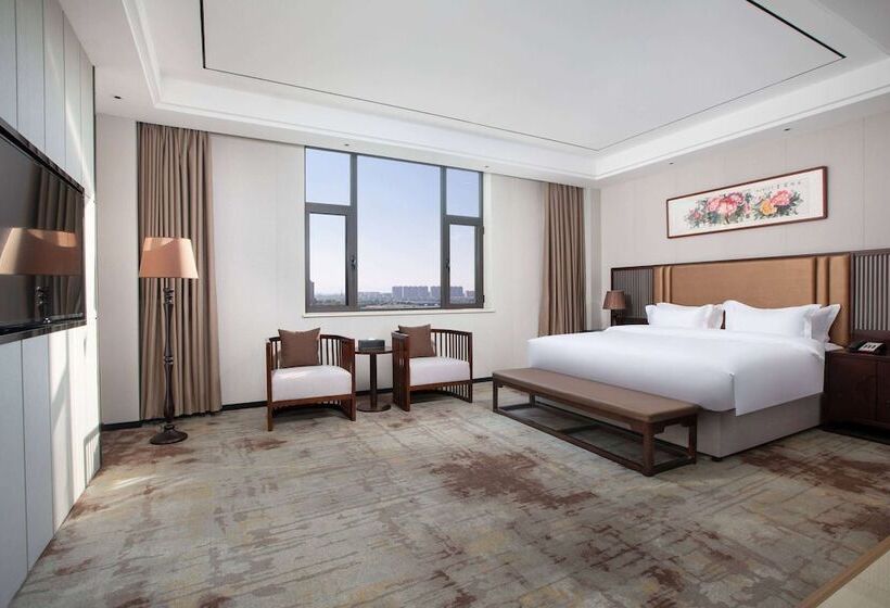 هتل Ramada Encore By Wyndham Linqu Downtown