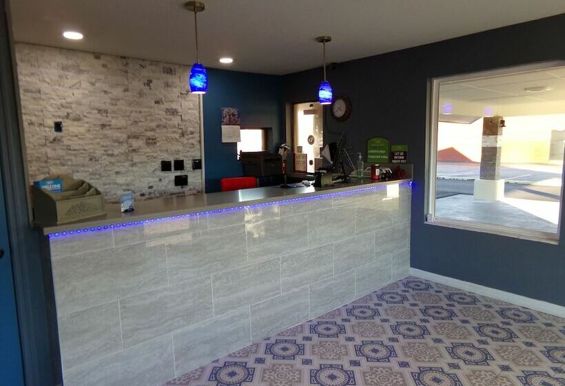 هتل Regal Inn