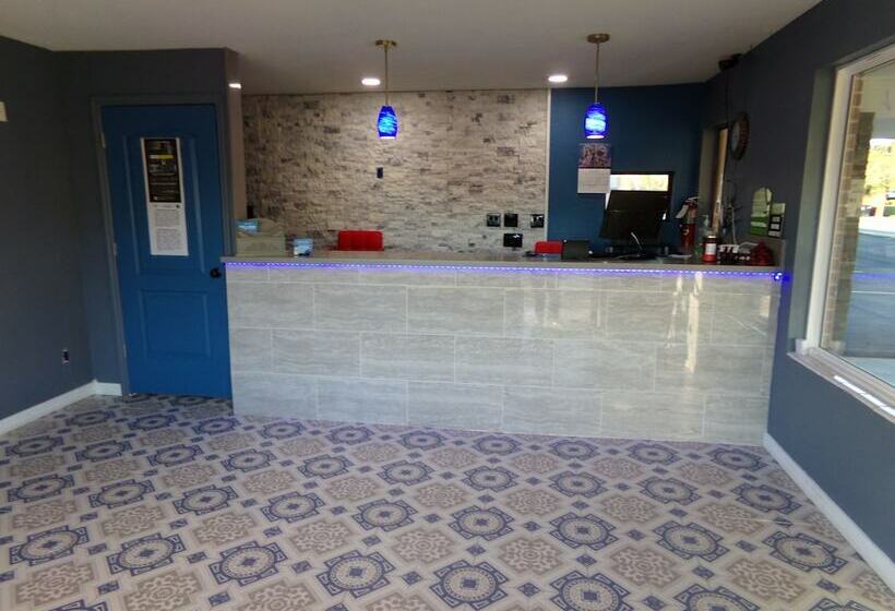 هتل Regal Inn