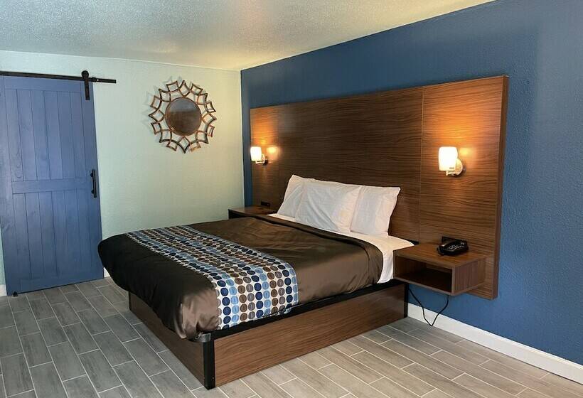 هتل Regal Inn