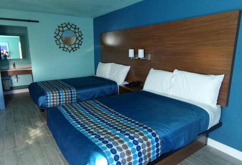 هتل Regal Inn