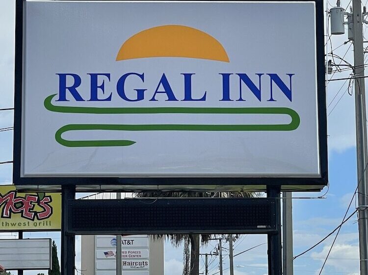 هتل Regal Inn