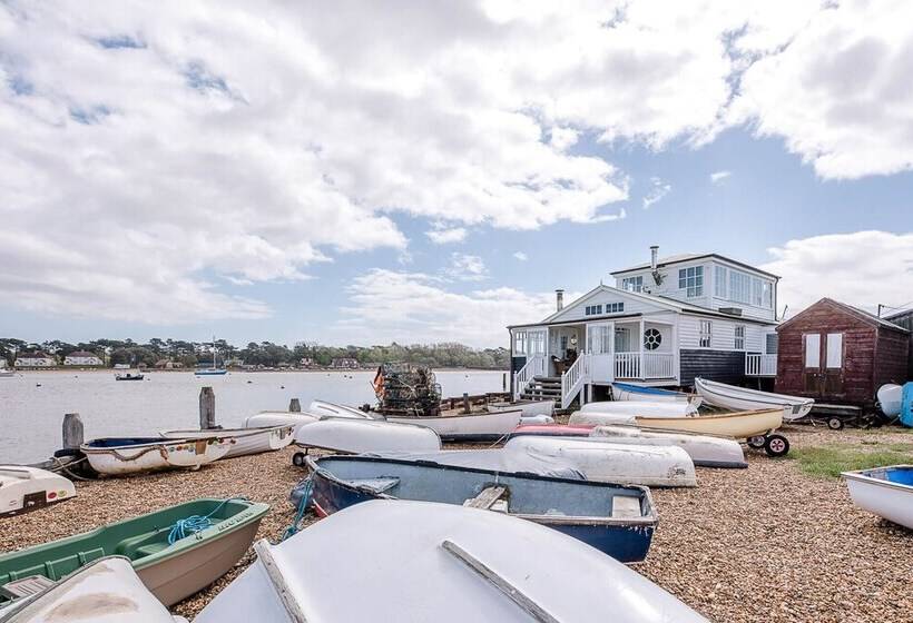 هتل The Boathouse, Felixstowe Ferry