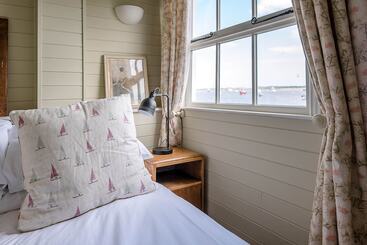 هتل The Boathouse, Felixstowe Ferry
