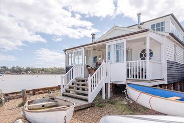 هتل The Boathouse, Felixstowe Ferry